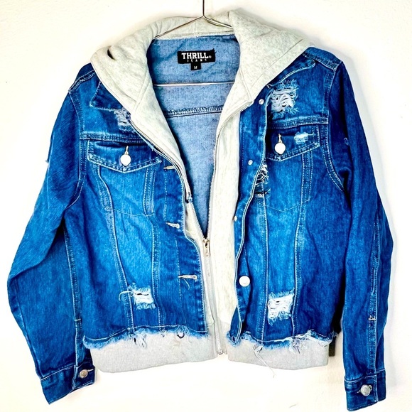Thrill Jeans Chic Distressed Contrast Hooded Denim Jacket Pockets Size Medium - Picture 2 of 8